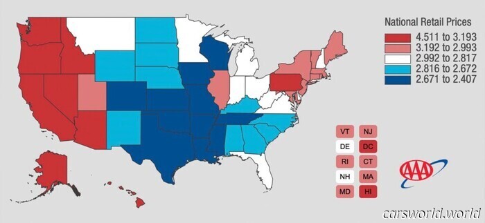 I prezzi della benzina scendono a livelli che l'America non vedeva dal 2021 | Carscoops